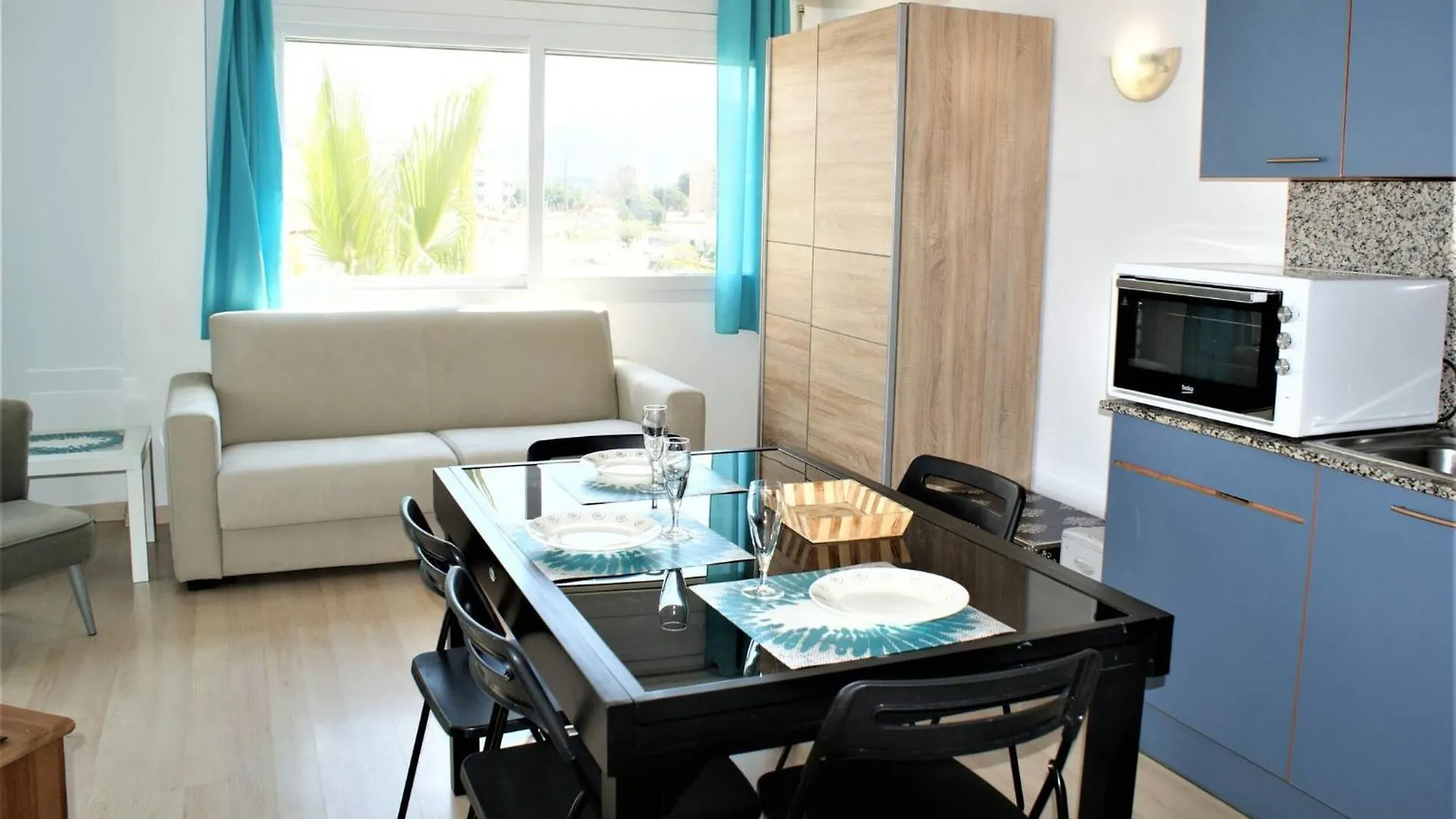 Apartamento Con Vistas Al Canal En Residencia Con Piscina Roses