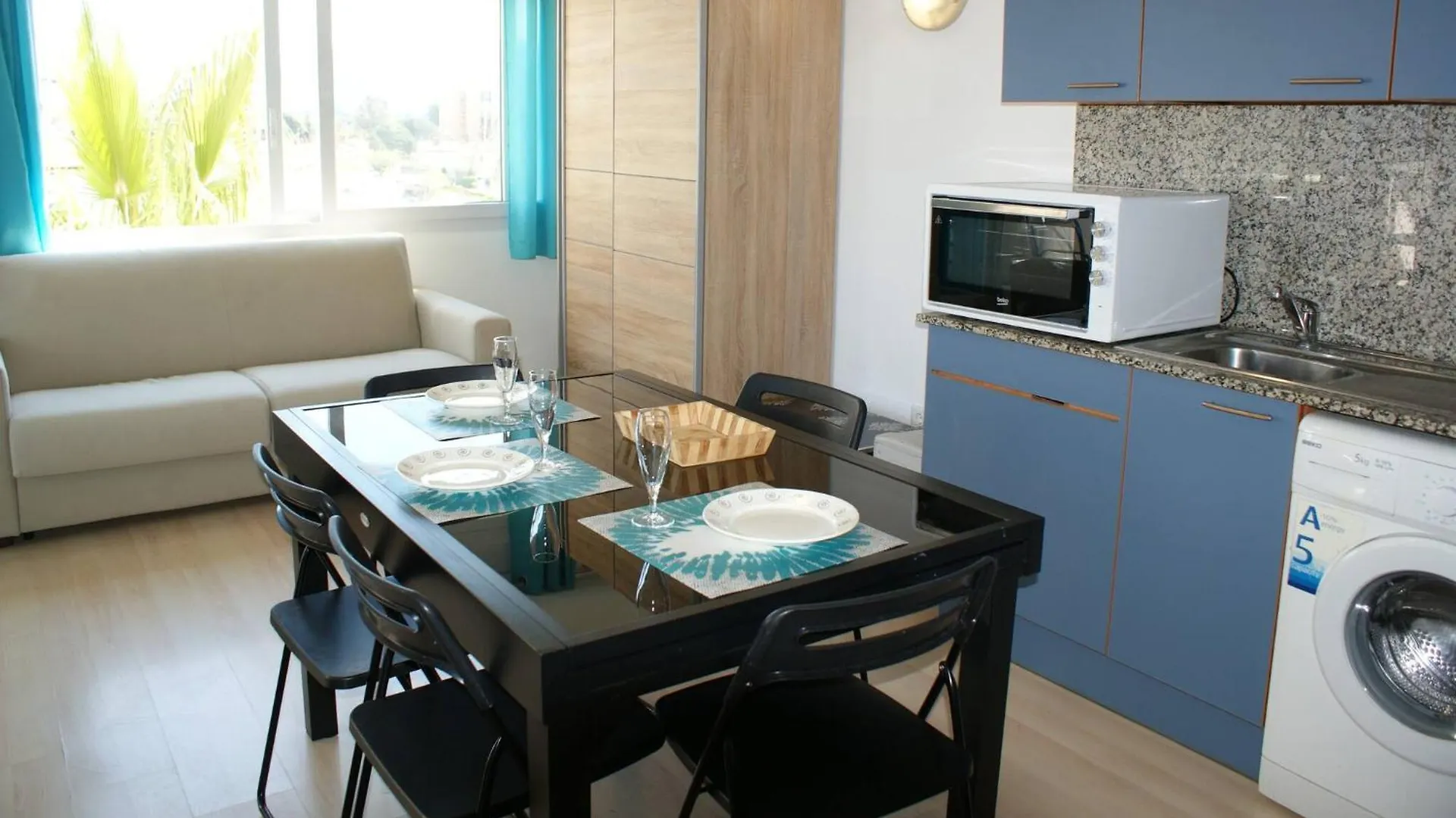 Apartamento Con Vistas Al Canal En Residencia Con Piscina Roses Apartment